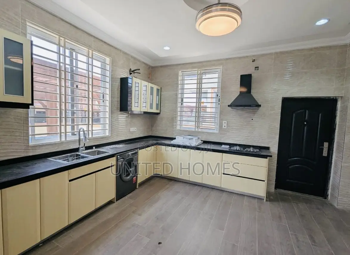3bdrm House in Achimota for rent