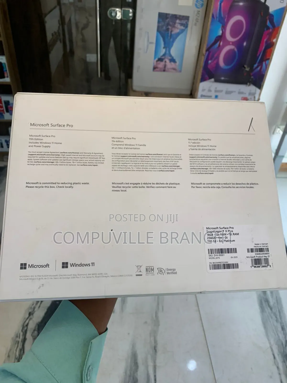 New Microsoft Surface Pro 16GB Qualcomm Snapdragon X Plus SSD 256GB