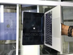 Laptop Apple MacBook Pro 2020 16GB Intel Core I7 SSD 512GB