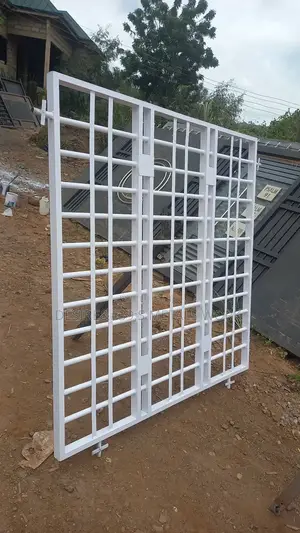 The Round Pipes Burglaproofs
