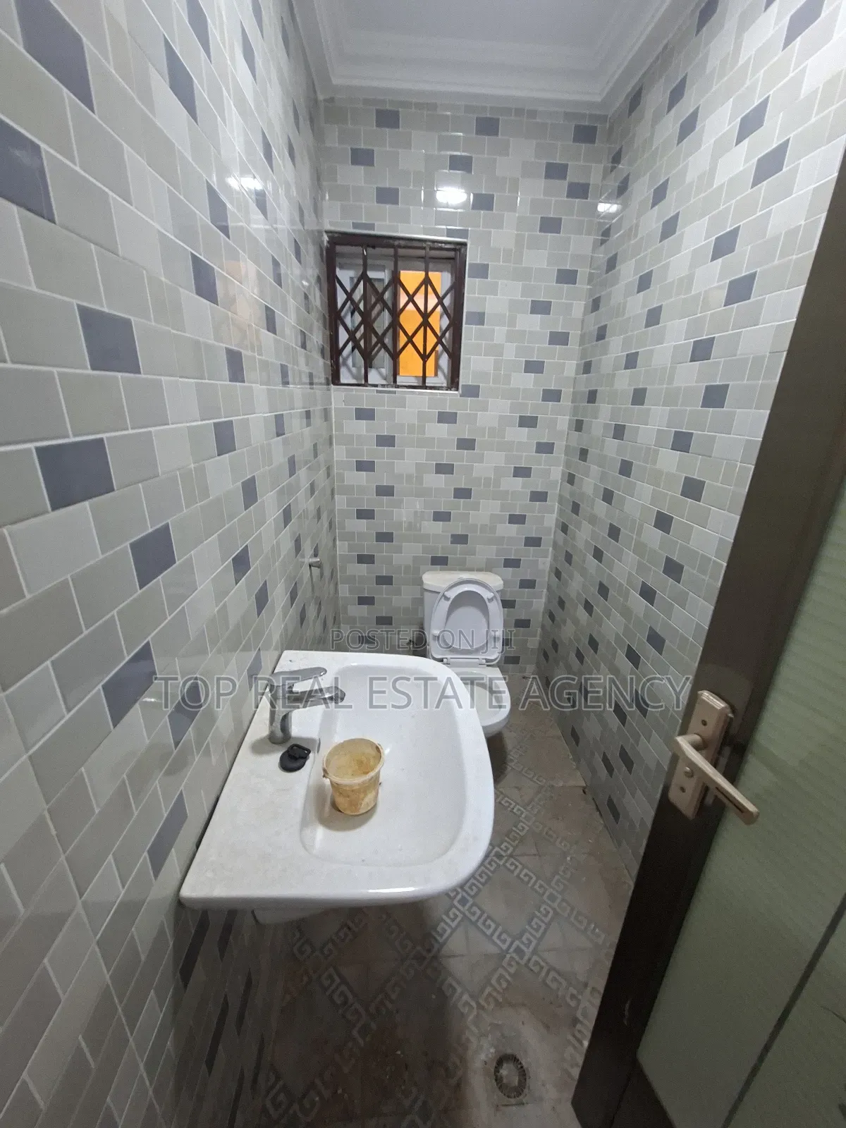 2bdrm Apartment in Adenta, Danfa for rent