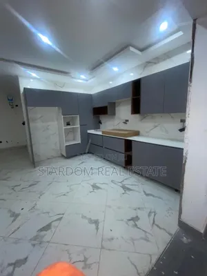4bdrm Duplex in American House, East Legon for sale
