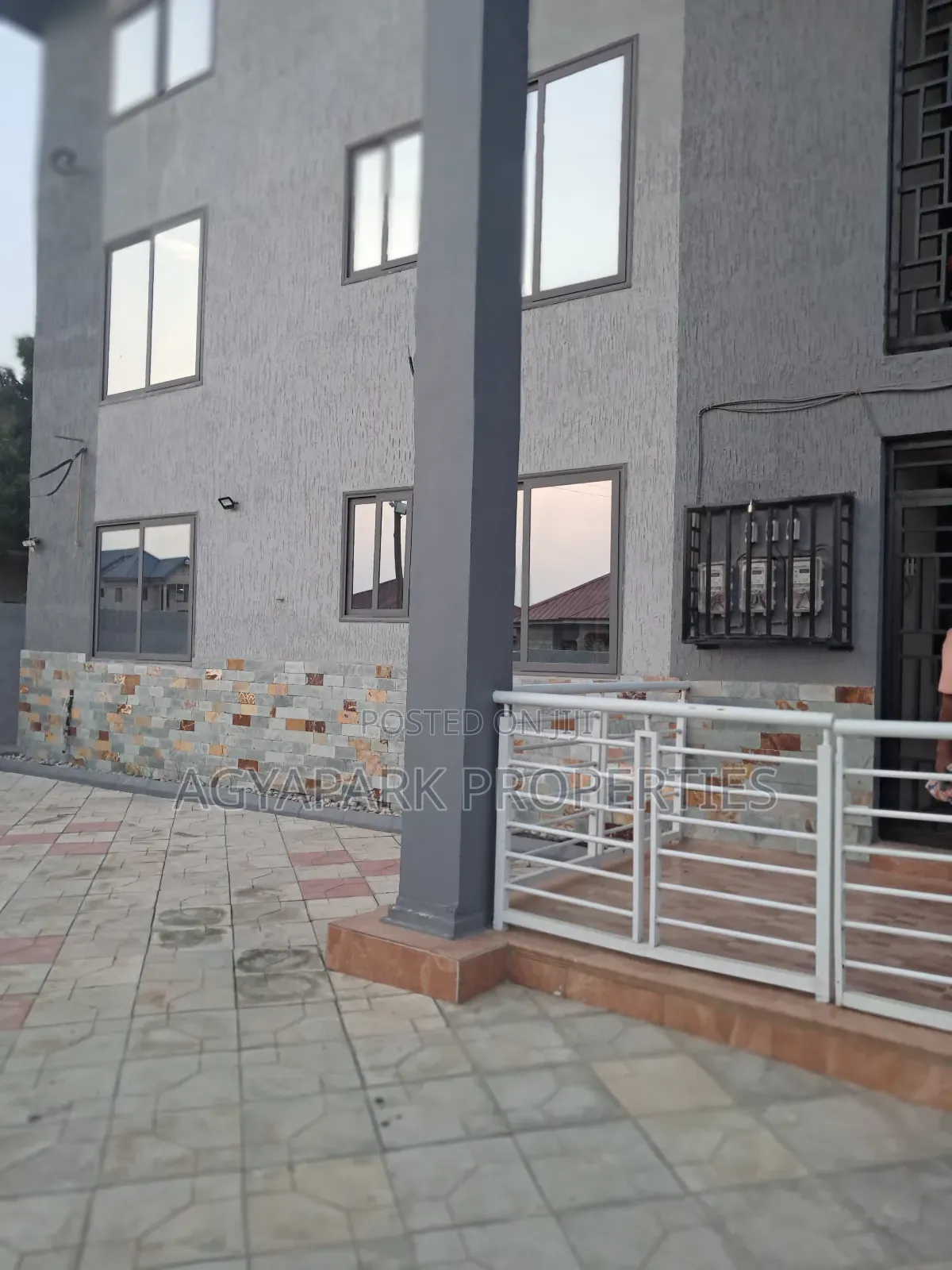 2bdrm Apartment in Obeyeyie, Amasaman for rent