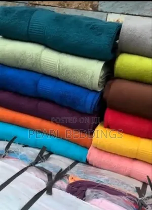 Premium Quality High Grade 100% Cotton Bath Towel Available In Colors