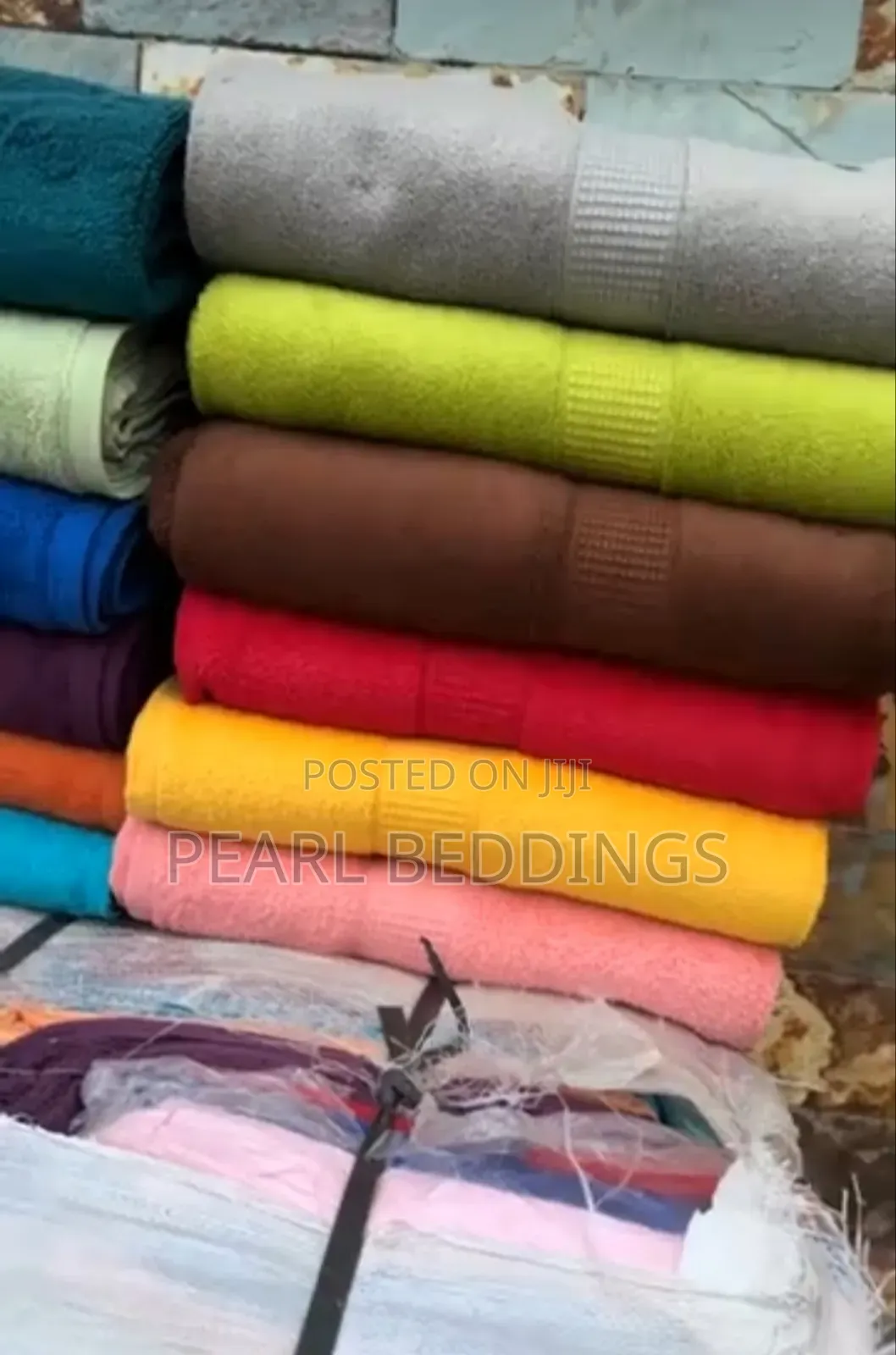 Premium Quality High Grade 100% Cotton Bath Towel Available In Colors