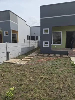 2bdrm Shared Apartment in Ubuntu Heaven, Oyibi for rent