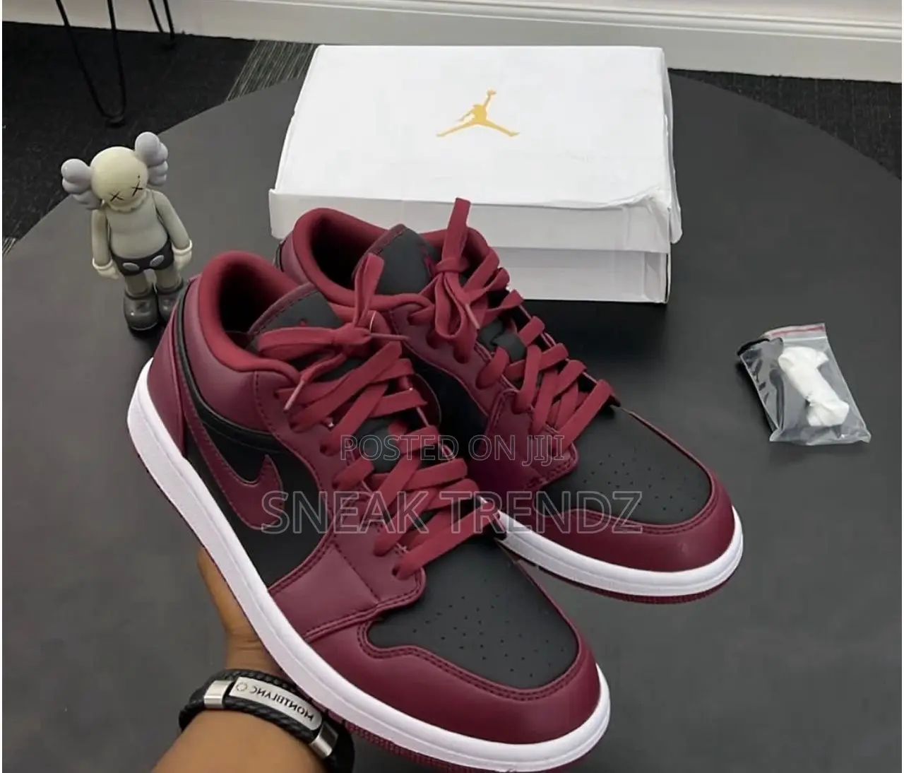 Air Jordan R1 Og Wine Black N White
