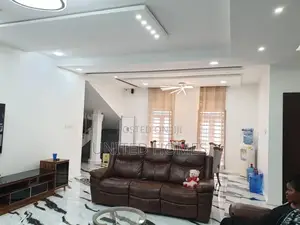Furnished 6bdrm House in Ashomang Estate for sale
