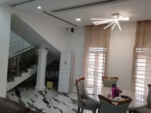 Furnished 6bdrm House in Ashomang Estate for sale
