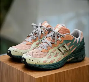 New Balance 740 Orange Amry Green
