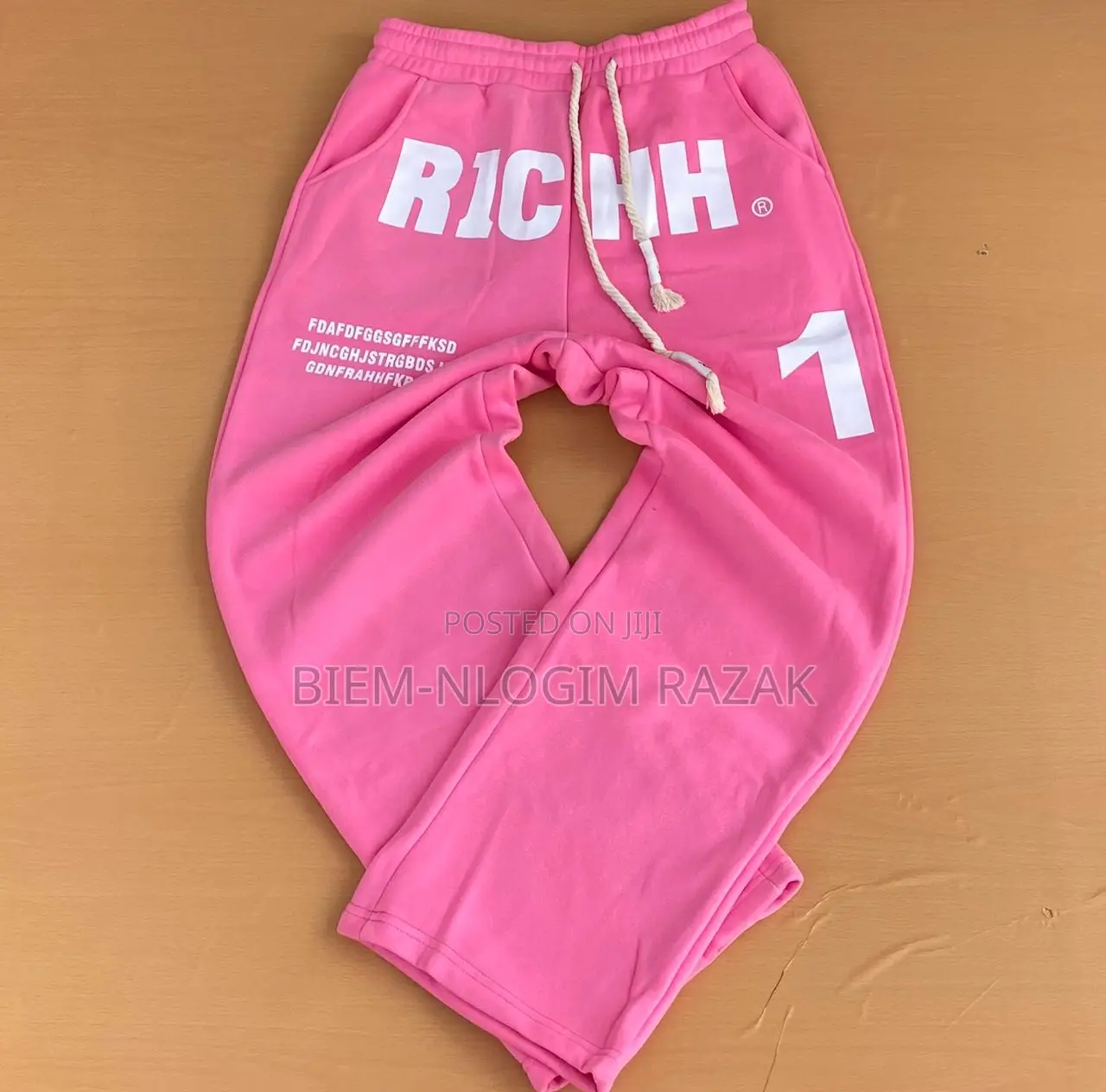 Top Quality Cargo Sweatpants Available in Stock