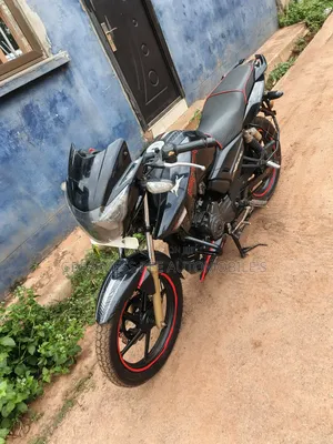 TVS Apache 180 RTR 2023 Black