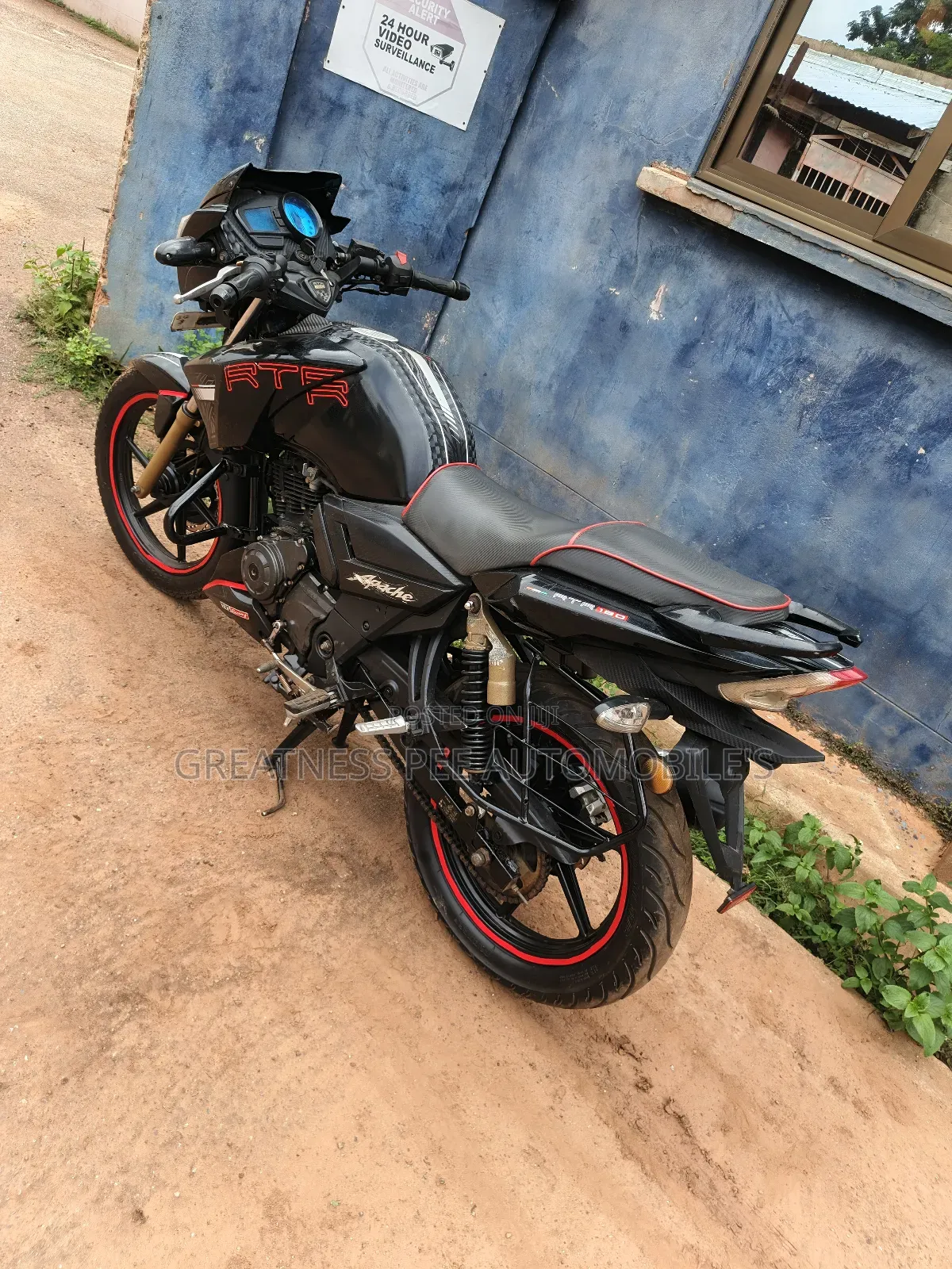 TVS Apache 180 RTR 2023 Black