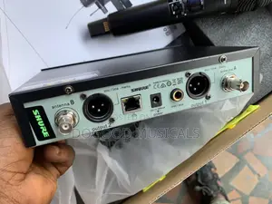 Shure Slxd4/Slxd2 Digital Wireless Microphone