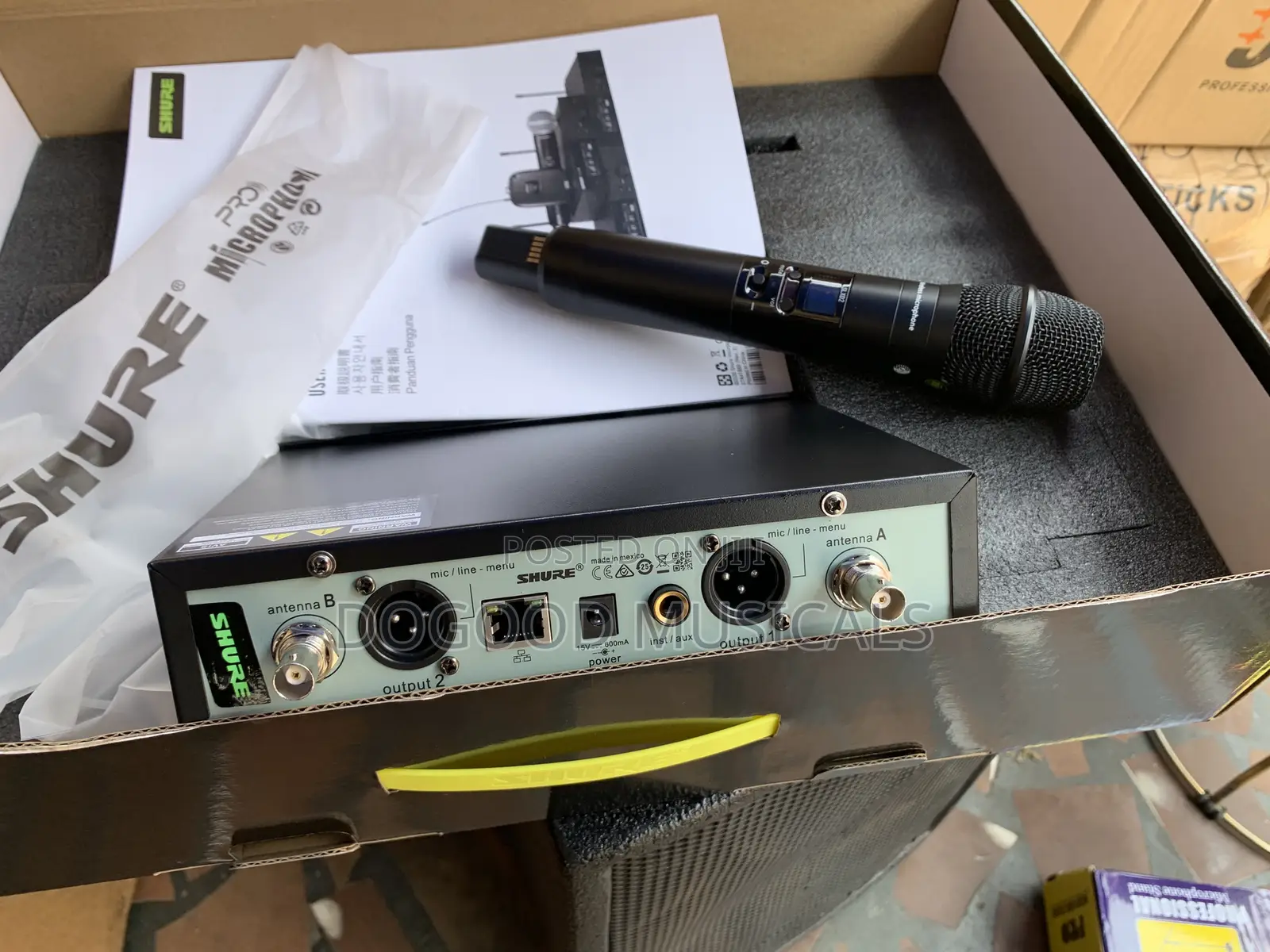 Shure Slxd4/Slxd2 Digital Wireless Microphone