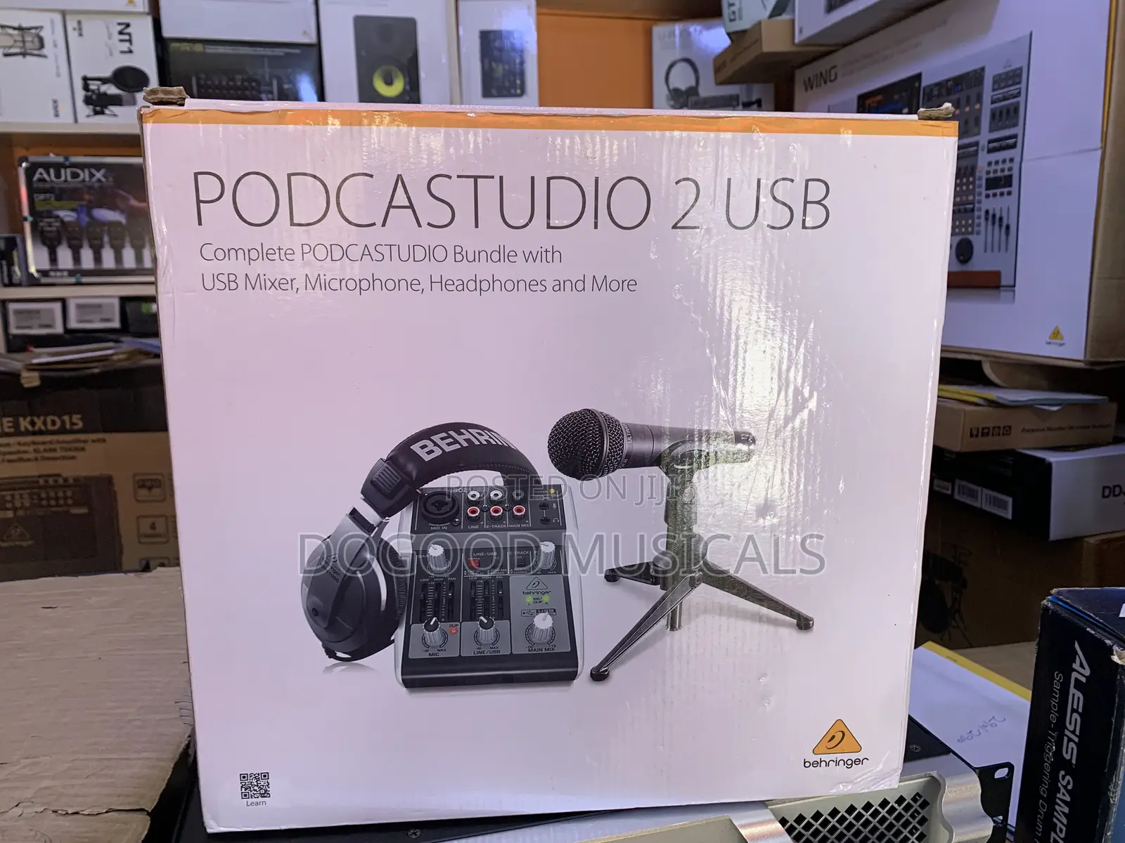 Behringer Podcastudio-2 Usb Complete Podcastudio Bundle With Usb Mixer