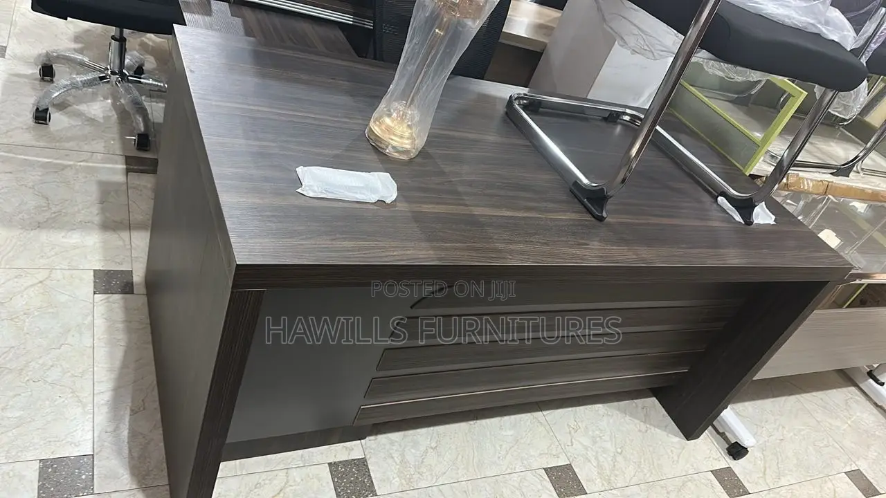 Executive Office Table (1.6meter)