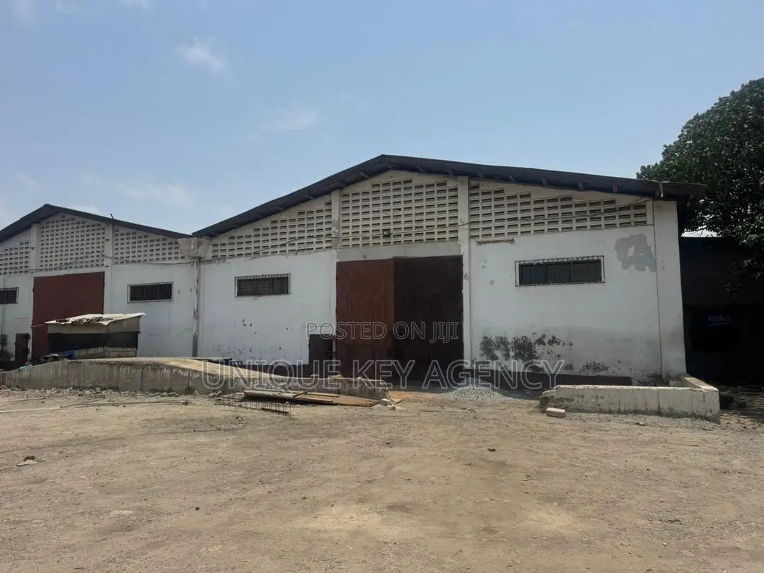 1300 Square Meters Warehouse in Dzorwulu