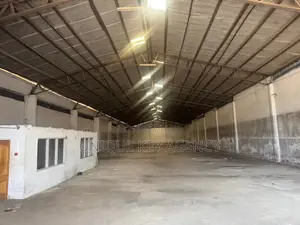 1300 Square Meters Warehouse in Dzorwulu