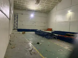 Warehouse to Let in Spintex