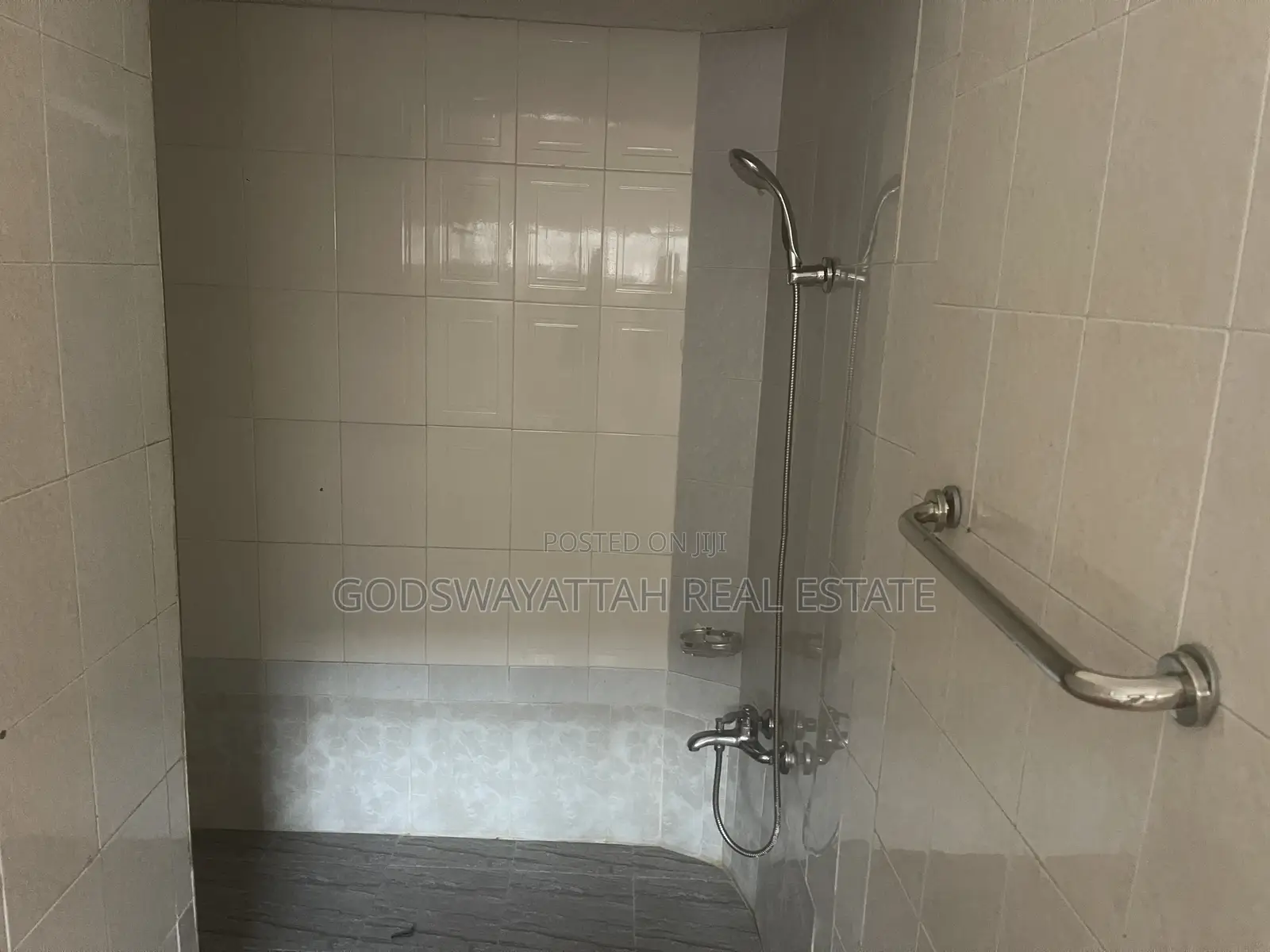 3bdrm House in East Legon, Adjiriganor for rent
