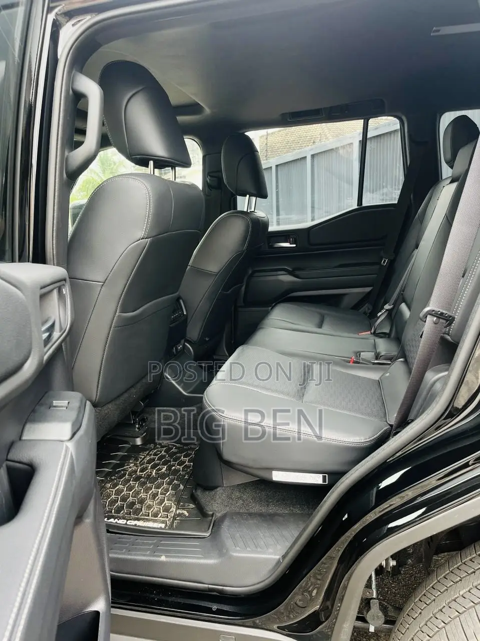 Toyota Land Cruiser Prado 2.7 2025 Black