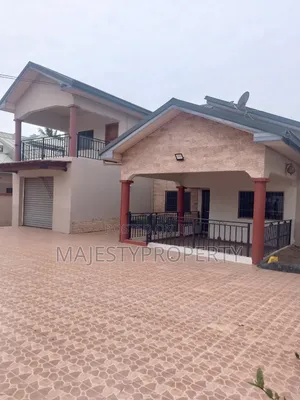 4bdrm House in Botwe, School Junction for rent