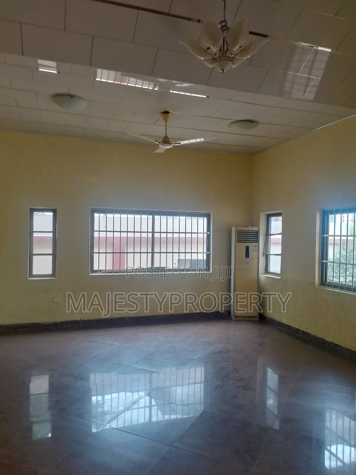 4bdrm House in Botwe, School Junction for rent