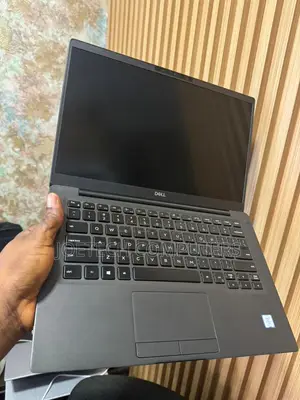 Laptop Dell Latitude 7400 16GB Intel Core I7 SSD 256GB