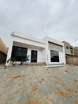 3bdrm Duplex in East Legon Hills for sale