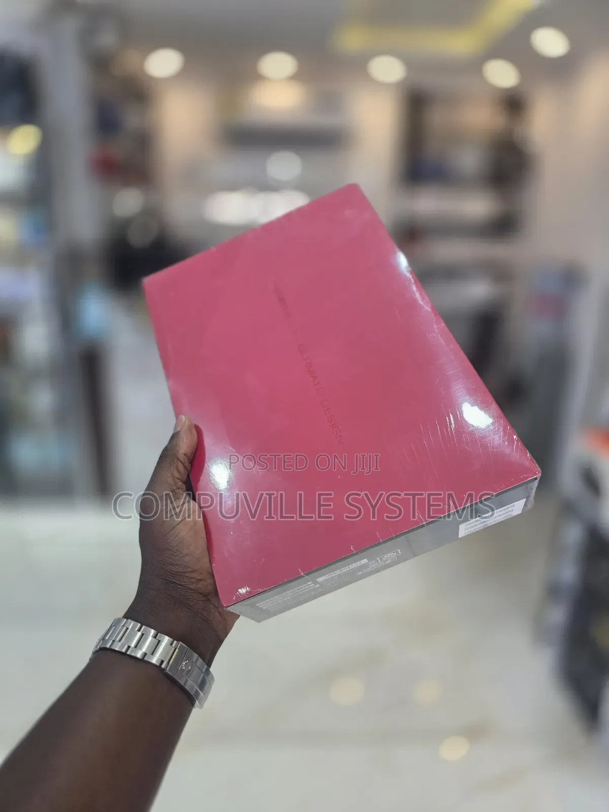 New Huawei Mate XT Ultimate Design 512 GB Red