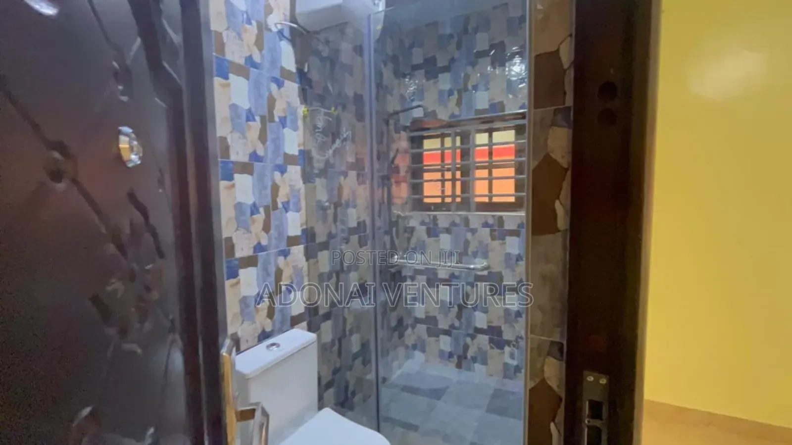 4bdrm House in Atonsu Aputuogya, Kumasi Metropolitan for sale