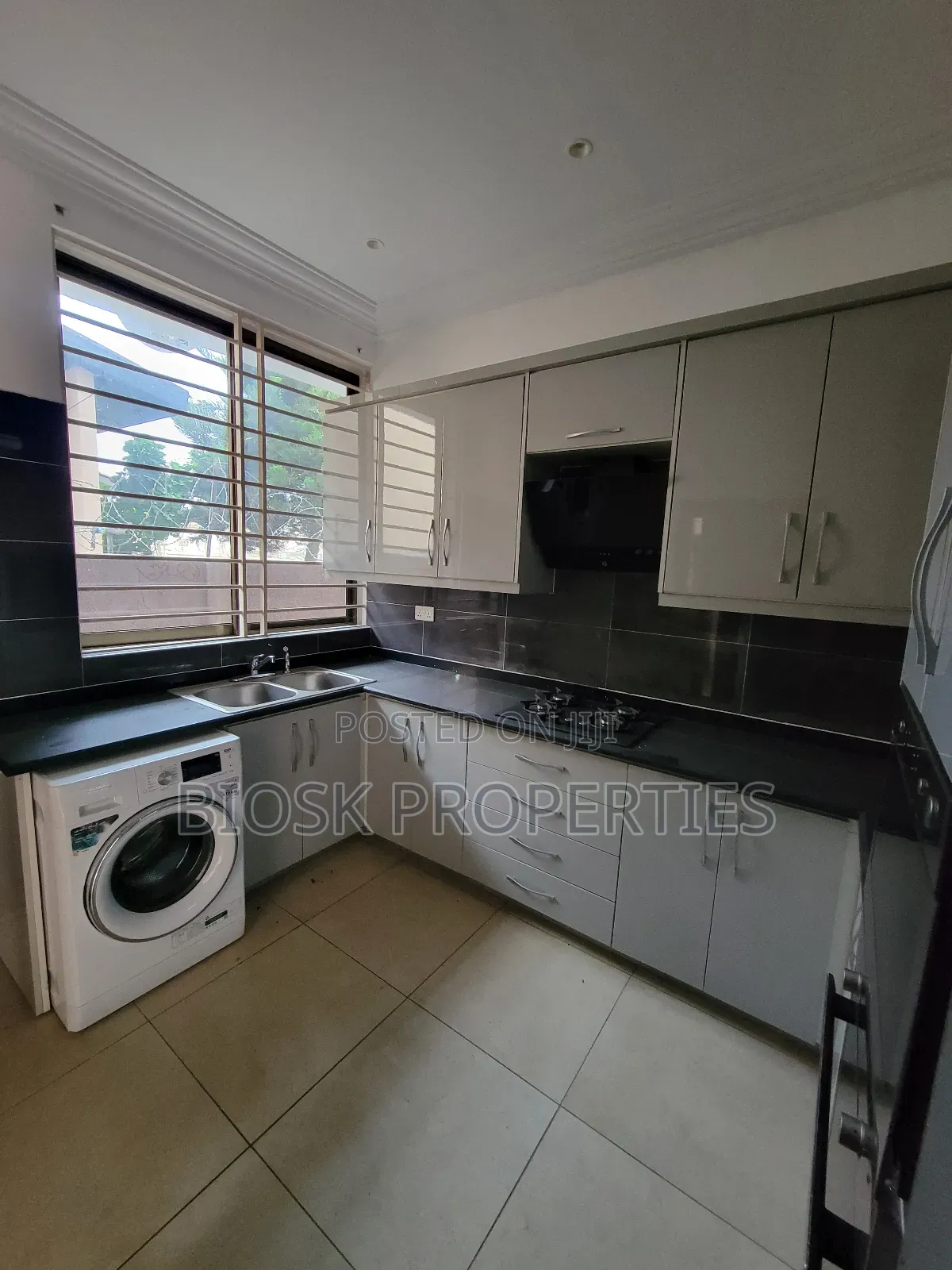 3bdrm Duplex in Biosk Properties, Spintex for rent