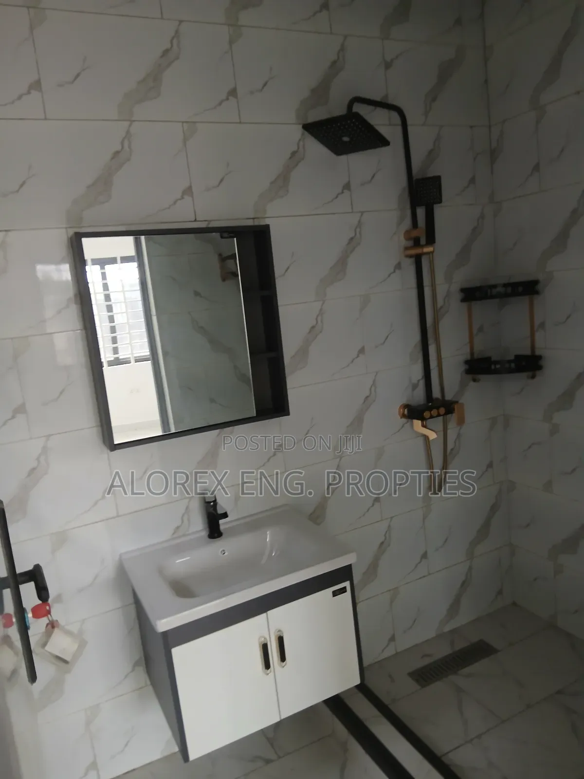 2bdrm House in Maalejor, Adenta for sale