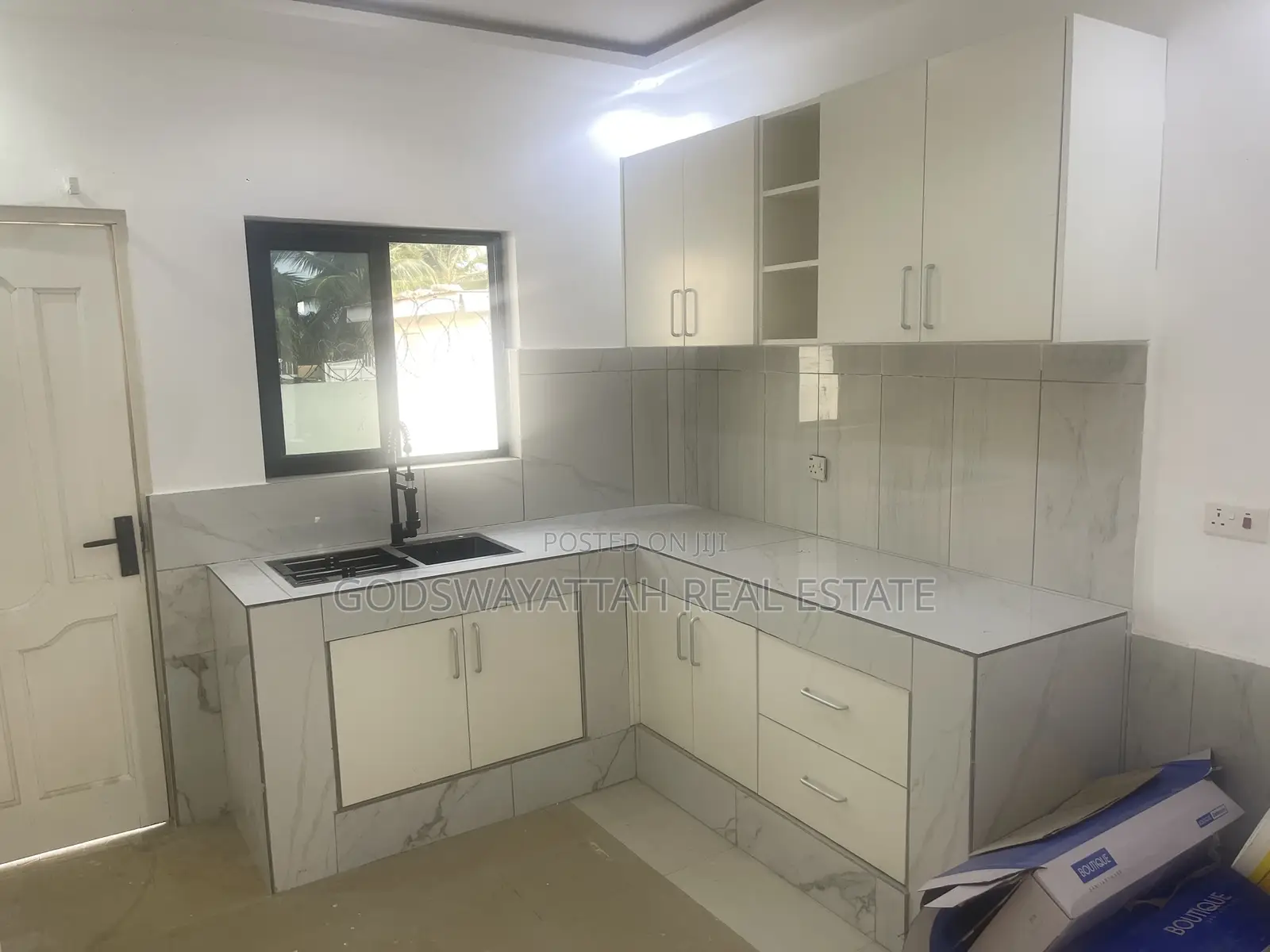 3bdrm House in East Legon, Adjiriganor for rent