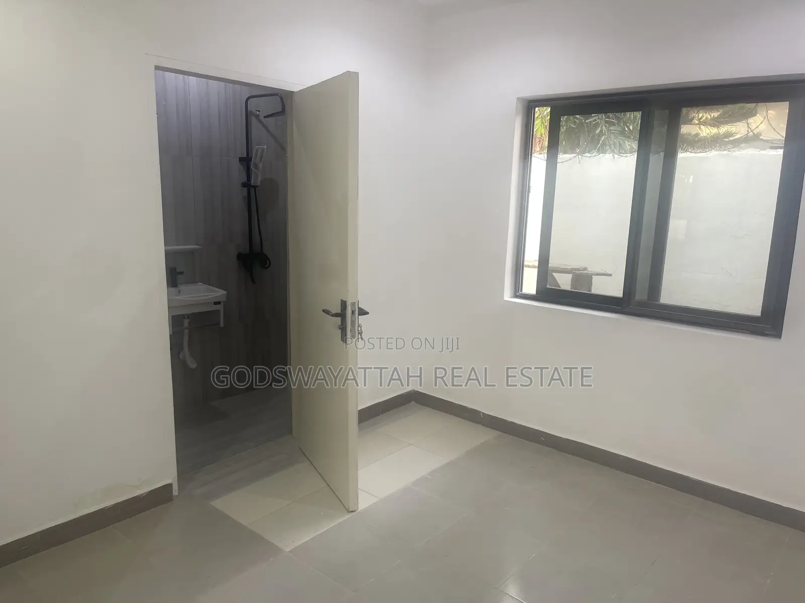3bdrm House in East Legon, Adjiriganor for rent