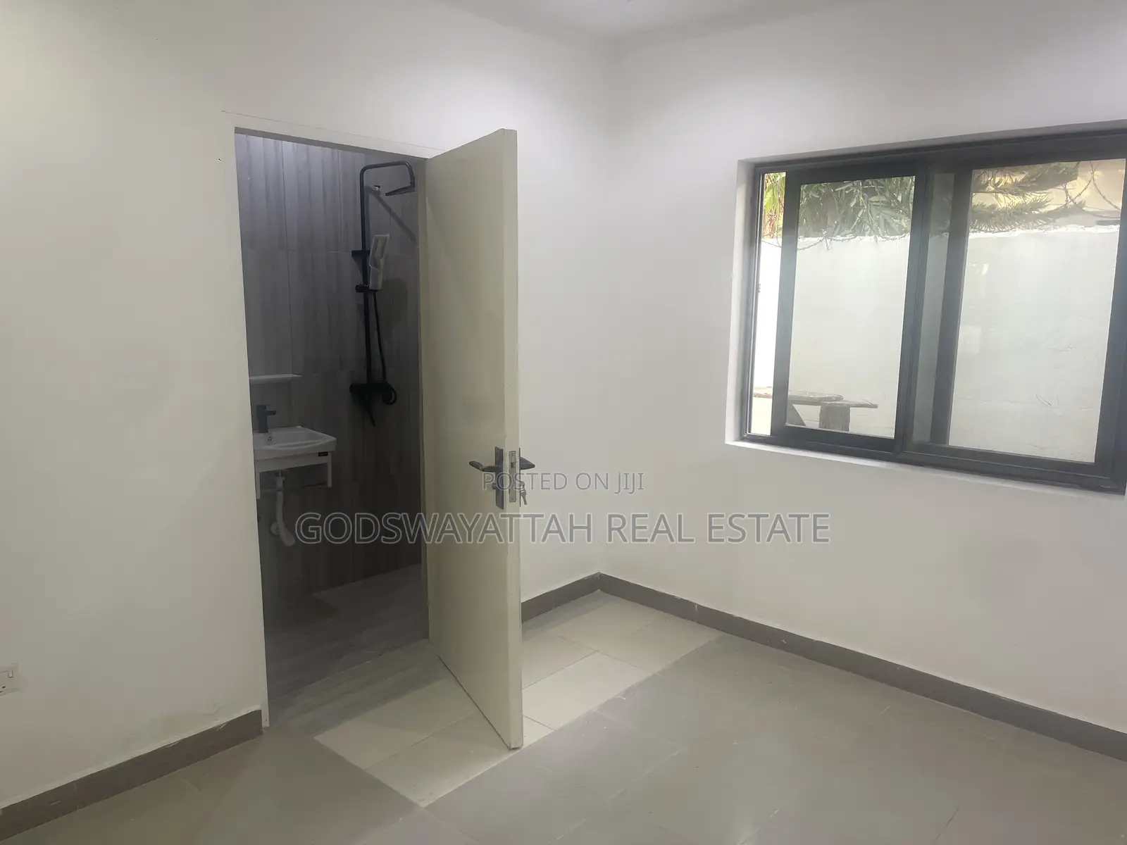 3bdrm House in East Legon, Adjiriganor for rent