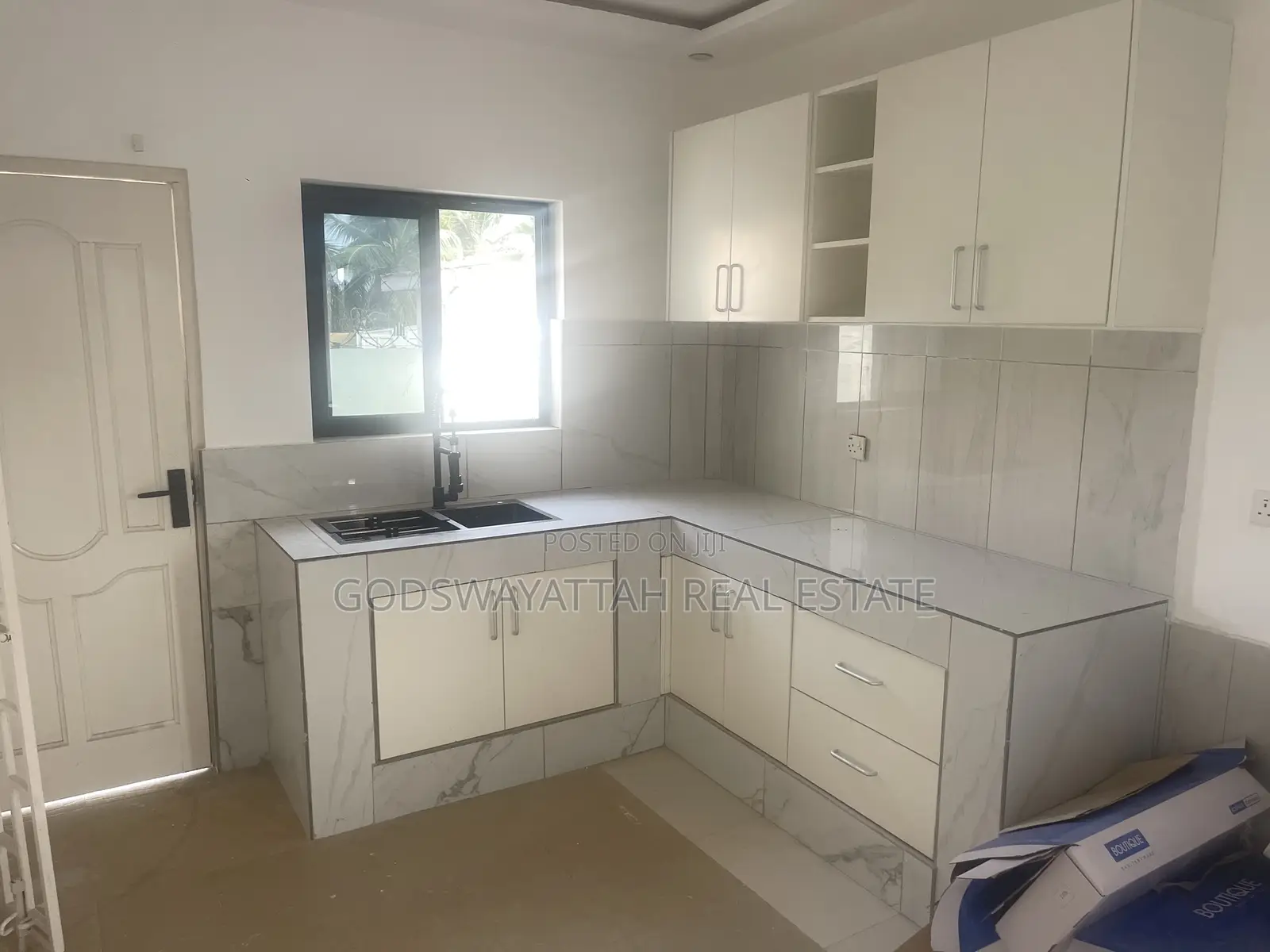 3bdrm House in East Legon, Adjiriganor for rent
