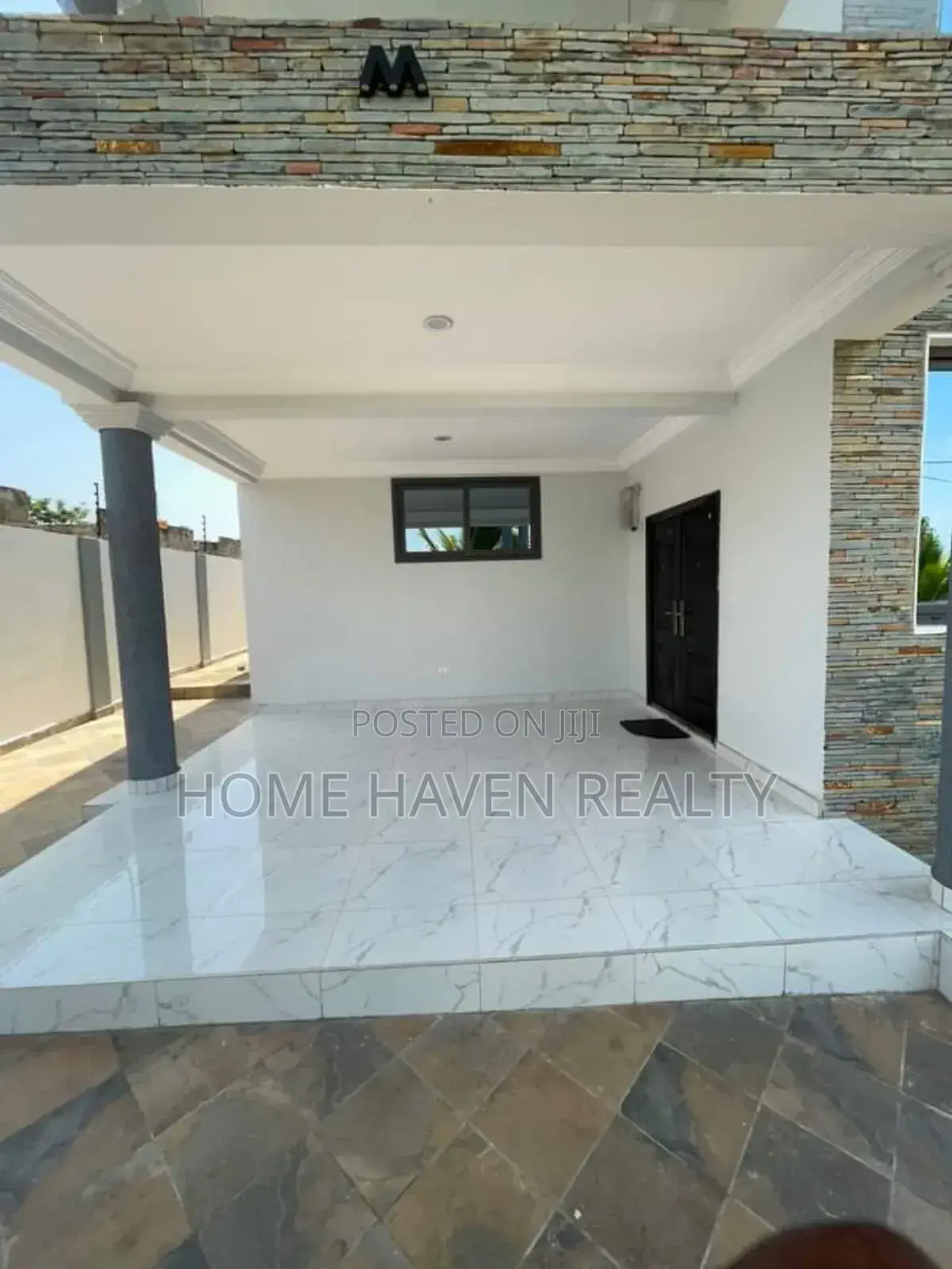 Furnished 5bdrm House in Krokrobite, Bortiano for sale