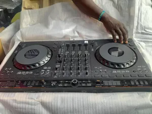 Dj Mixer DDJ-GRV 6