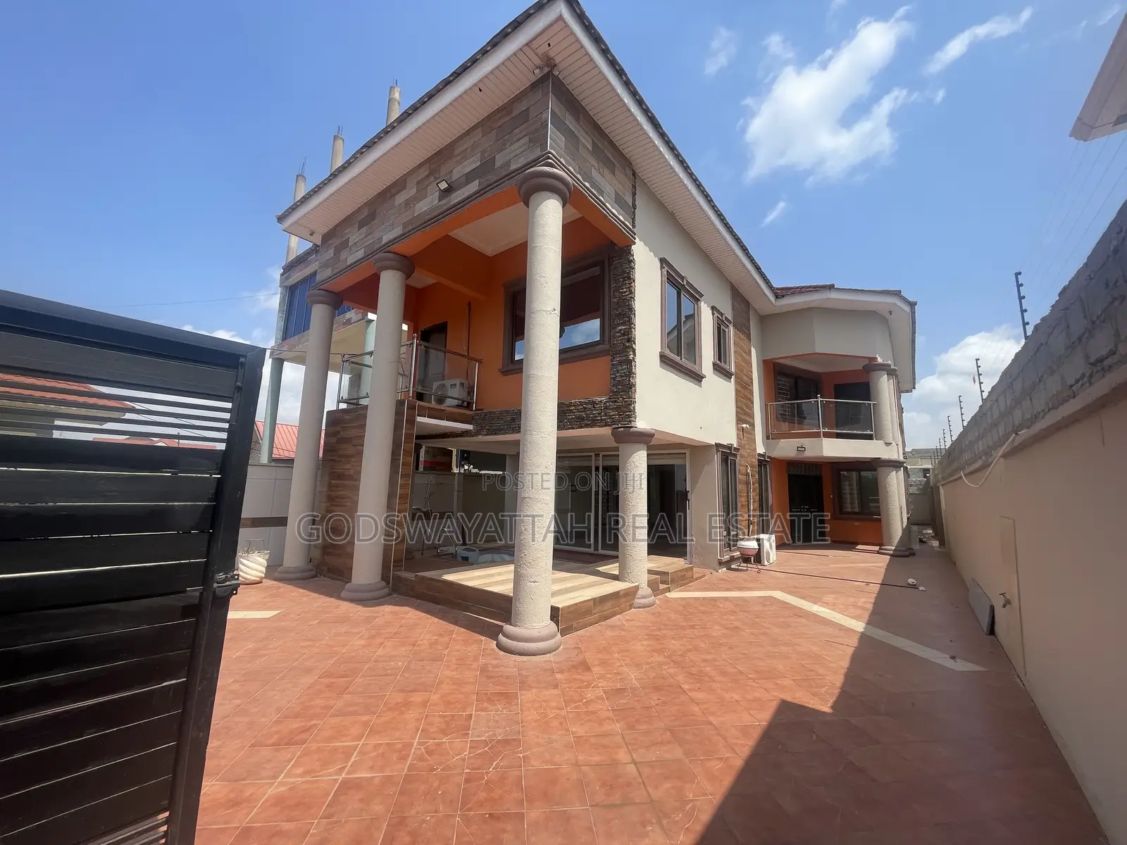 4bdrm House in East Legon, Adjiriganor for rent