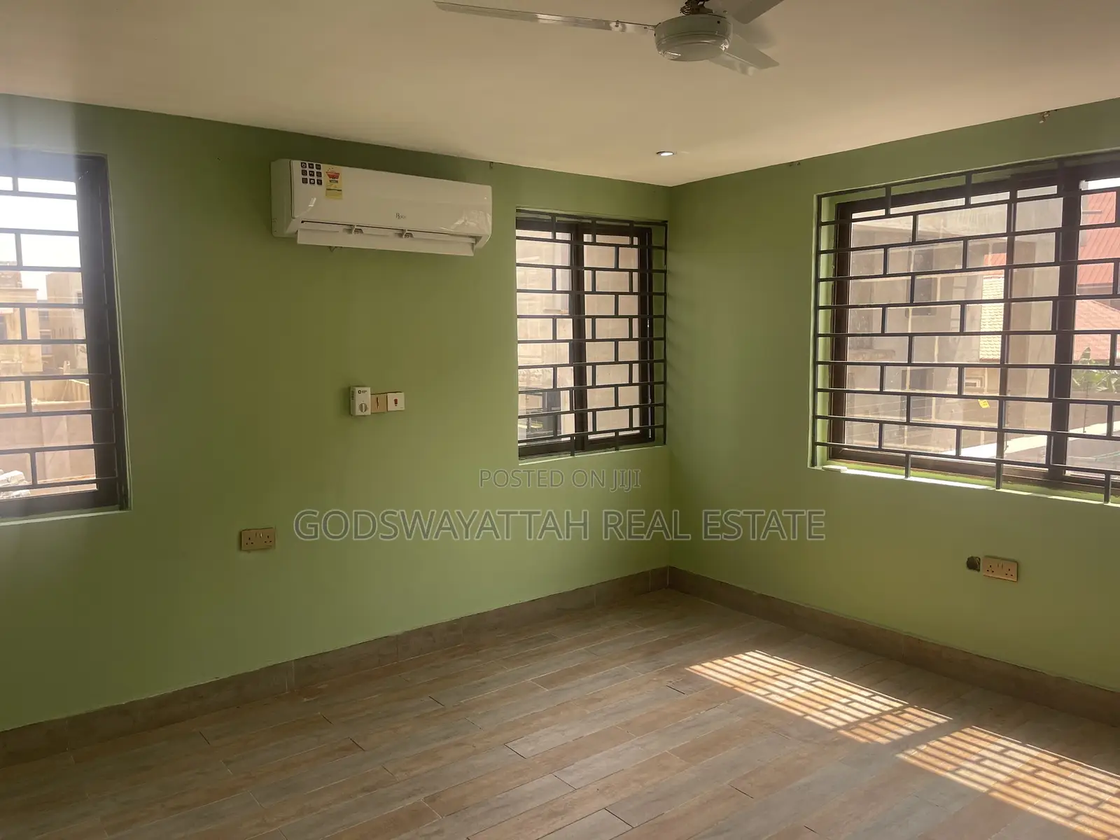 4bdrm House in East Legon, Adjiriganor for rent