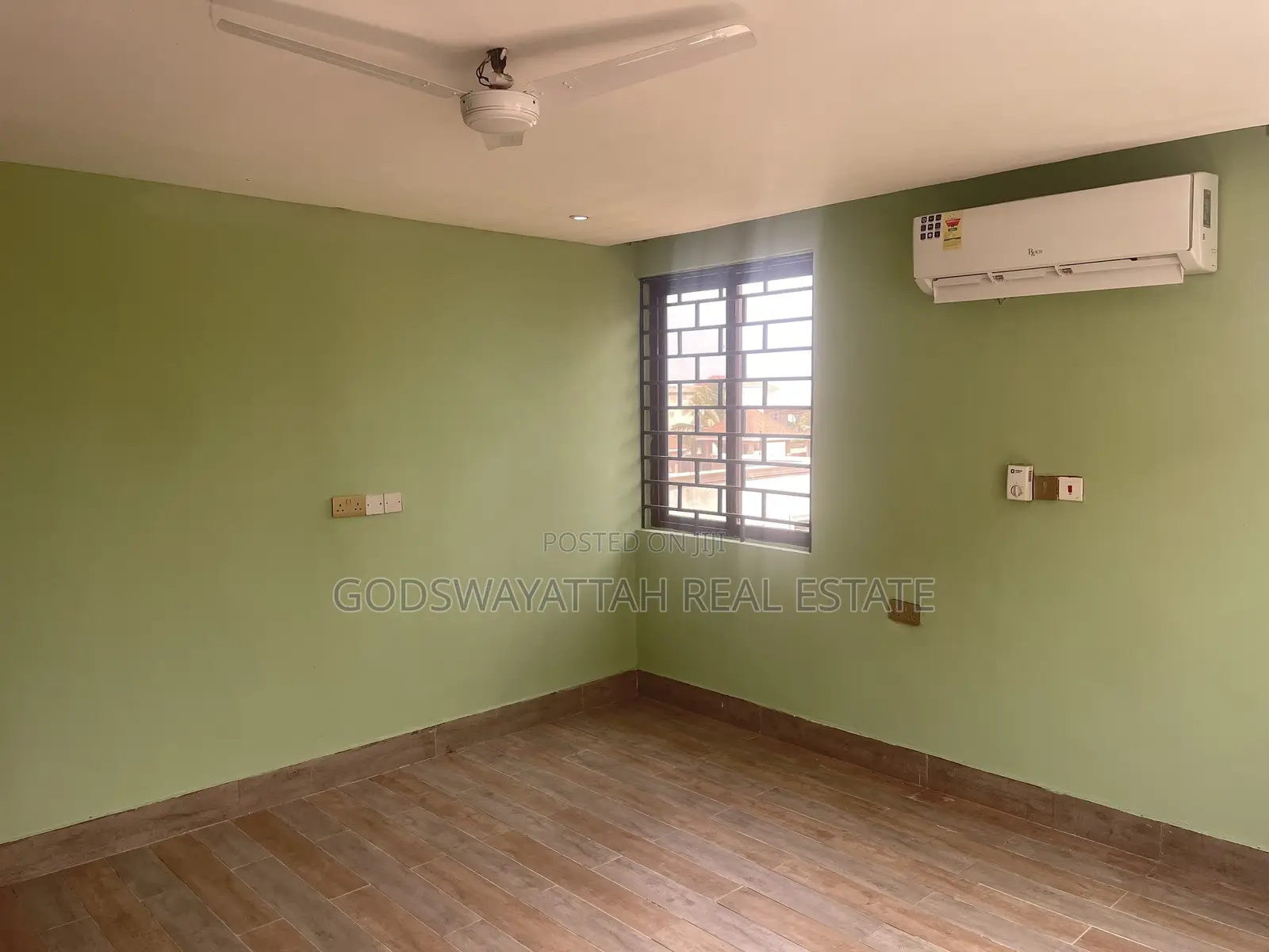 4bdrm House in East Legon, Adjiriganor for rent