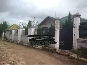5bdrm House in Santasi Anyinam, Kumasi Metropolitan for sale