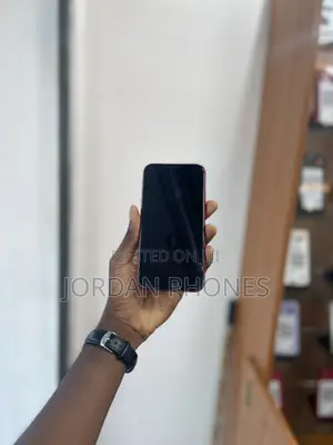 Apple iPhone XR 128 GB Red