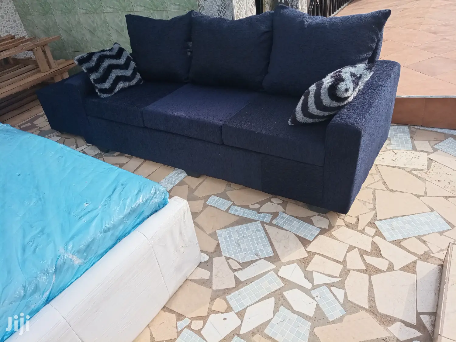 3in1 Plus Table .Free Delivery