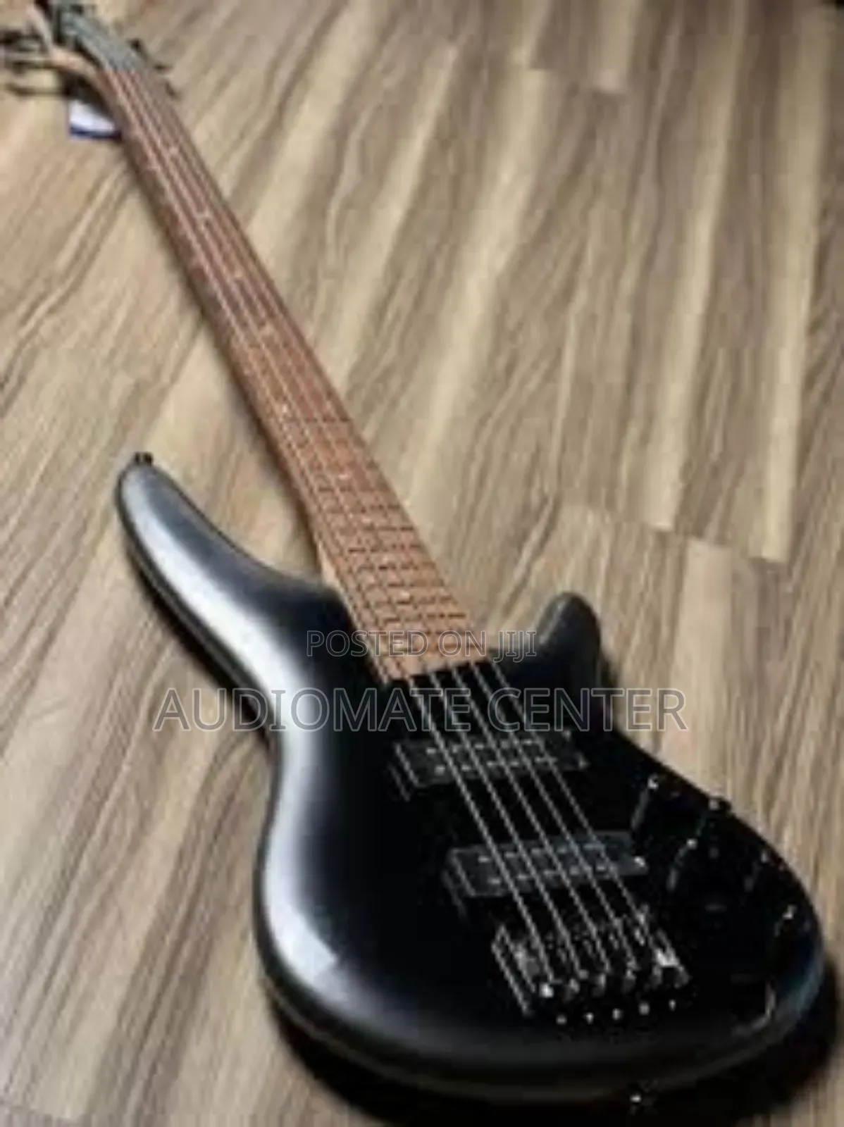 Ibanez Sr305e-bk Guitar