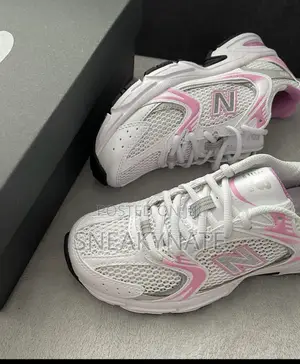 New Balance 530 Sneakers