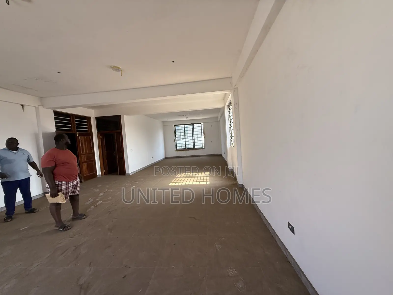 Tema Community One 21 Bedrooms With Office for Rent