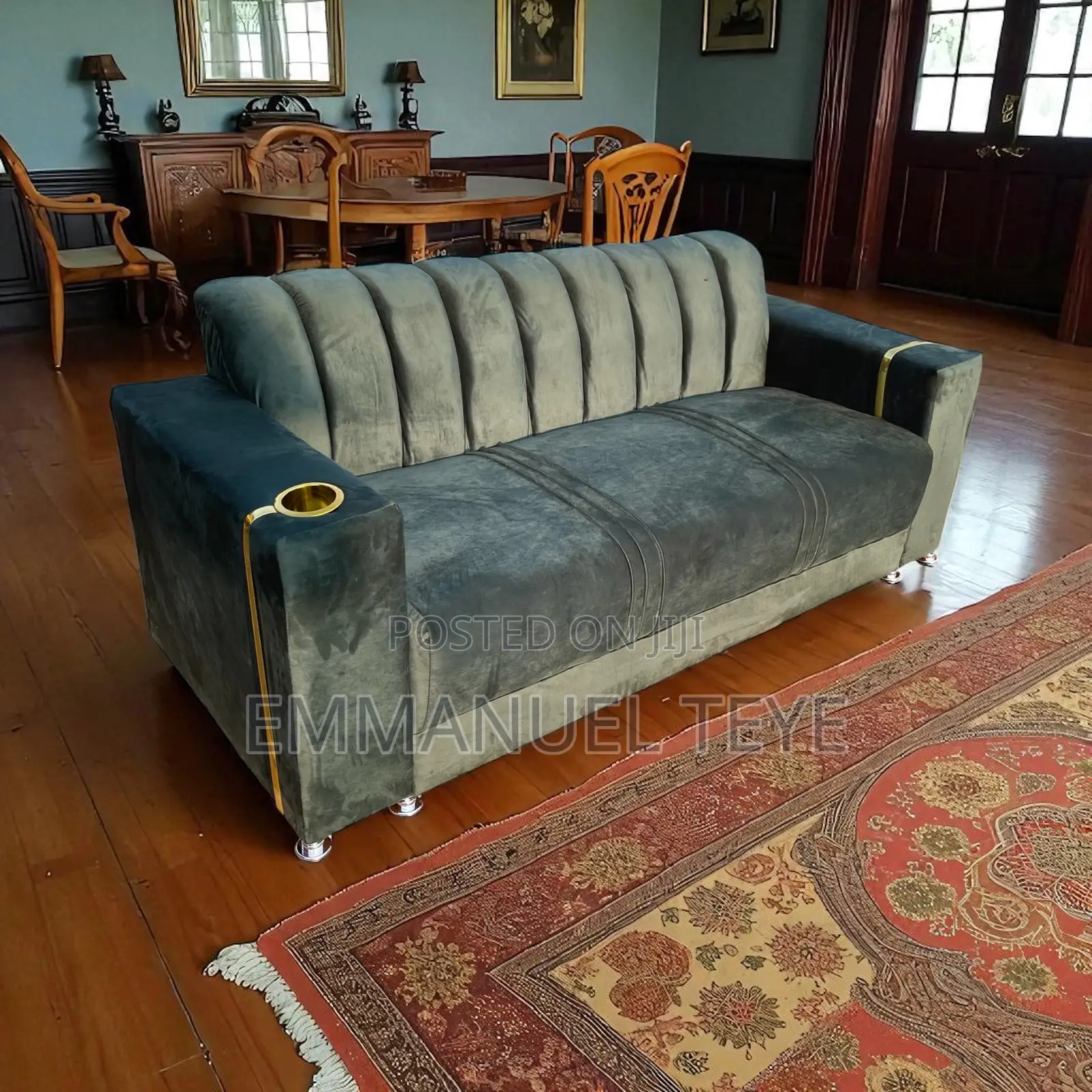 Brand New Luxurious 3 in Sofa Chair